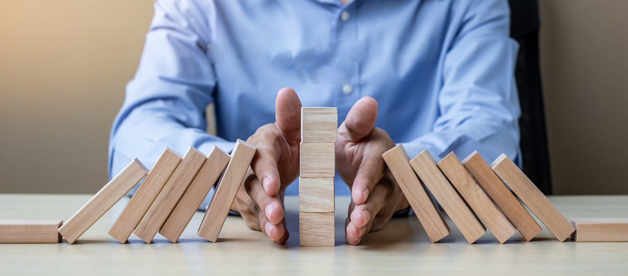 Minimal Risk Trades on IQcent Minimal Risk Trades on IQcent